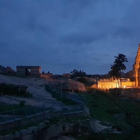 Padmaa Hampi Villa Zewnętrze zdjęcie