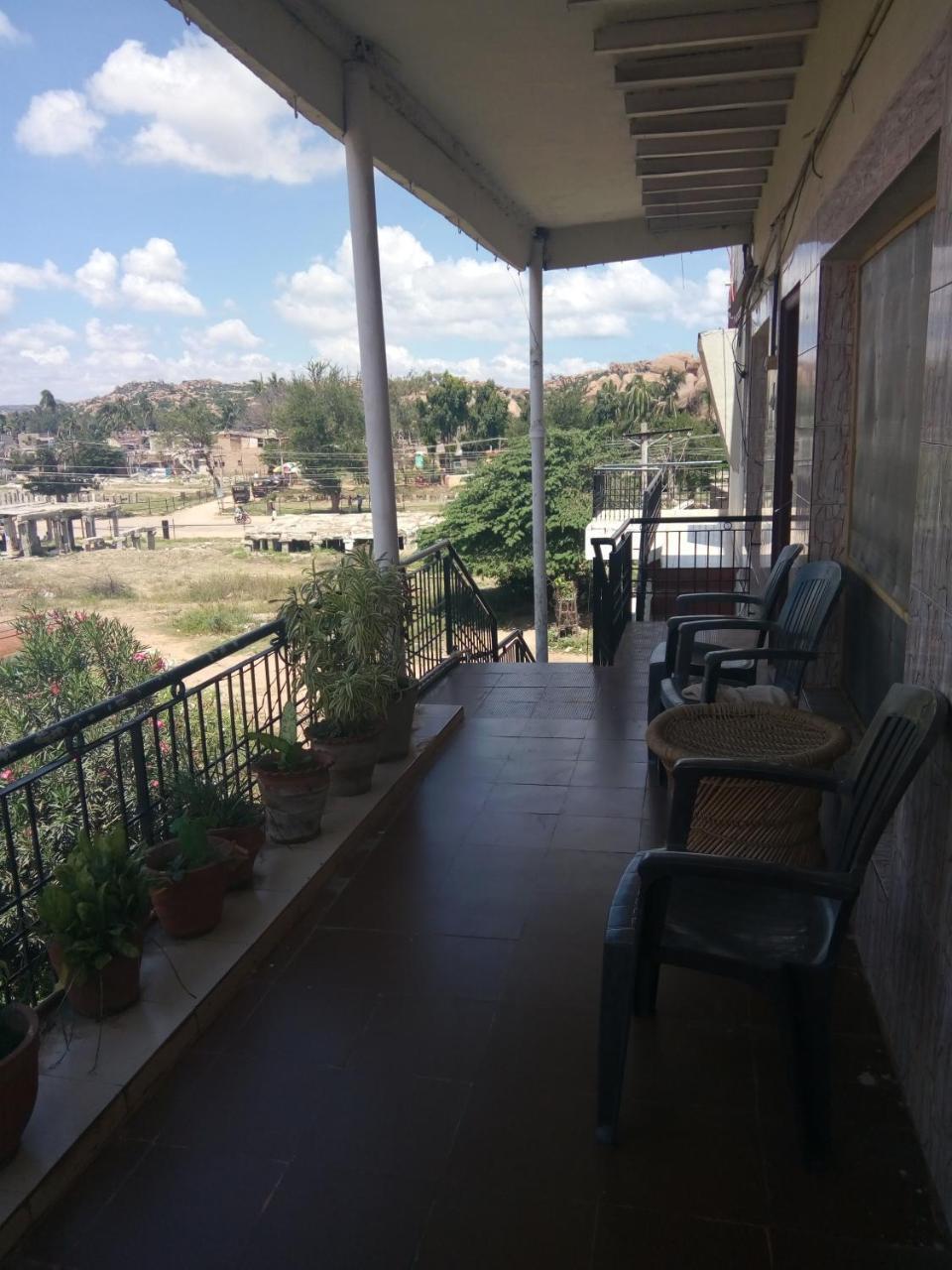 Padmaa Hampi Villa Zewnętrze zdjęcie
